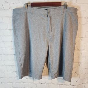 Men's Travis Mathew Gray Pleated Shorts, Size 42